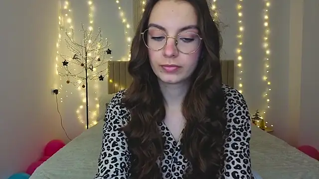 Real cutie1 online show from 01/10/26, 02:08