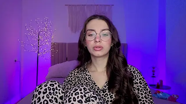 Real cutie1 online show from 03/10/26, 01:38