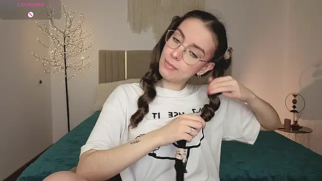 Real cutie1 online show from 03/31/26, 12:38