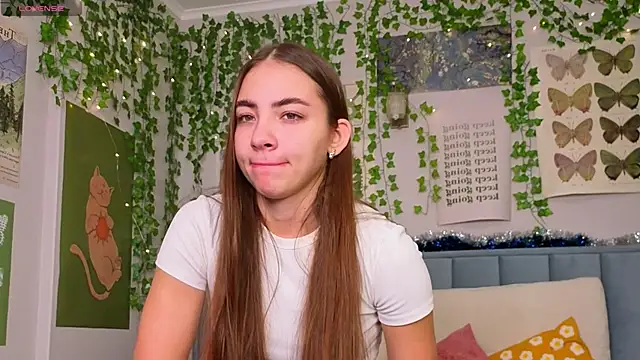 Ashley Pierce online show from 12/18/25, 04:07