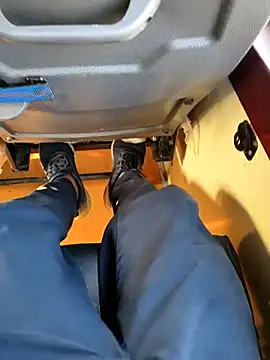 Snapshot of mysticeyes_backup chatting on 09/19/25, 02:35 mysticeyes backup online show from 09/19/25, 02:35