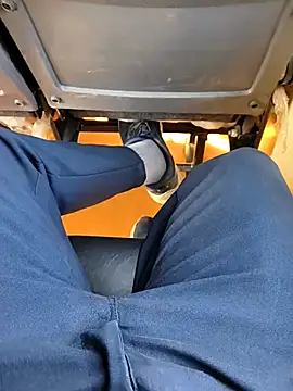 Snapshot of mysticeyes_backup chatting on 09/20/25, 02:45 mysticeyes backup online show from 09/20/25, 02:45