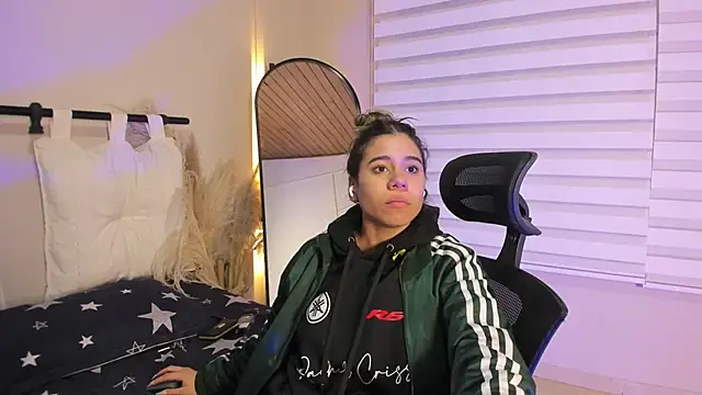 Rachell criss online show from 11/08/25, 03:50