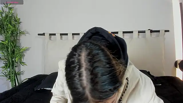 Rachell criss online show from 02/14/26, 03:58