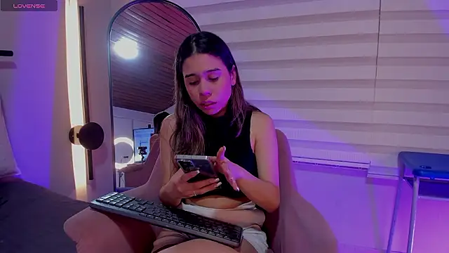 Rachell criss online show from 03/04/26, 04:07