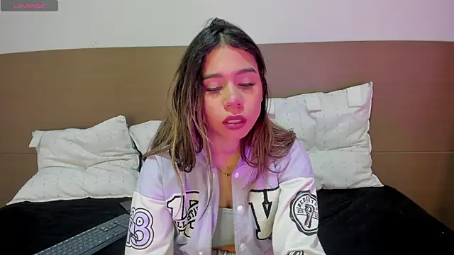 Rachell criss online show from 04/09/26, 03:50