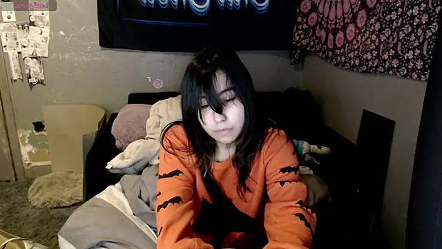 London Ray online show from 10/19/25, 05:41