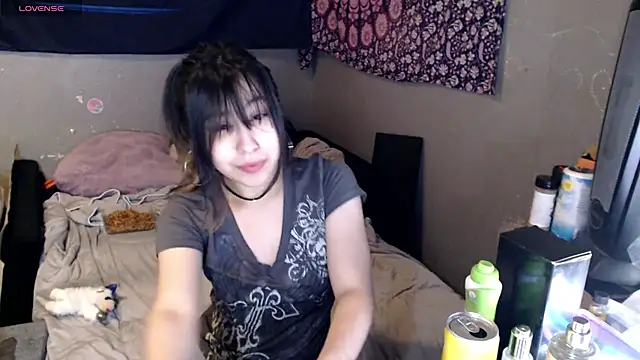 London Ray online show from 11/19/25, 06:24