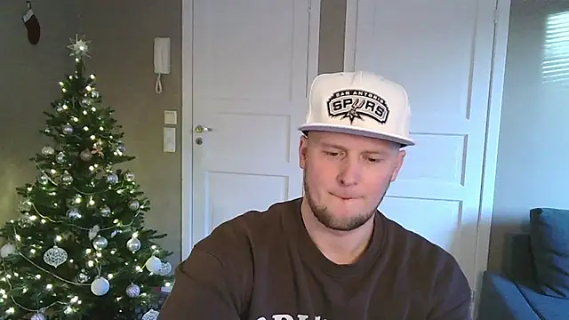 Dartanjanas13 online show from 12/21/25, 12:34