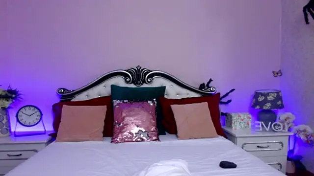 KirraJo online show from 10/13/25, 09:59