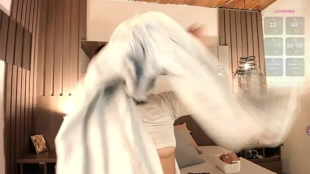 Violet carson online show from 04/21/26, 12:55