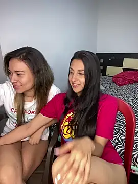 Snapshot of Saloriz_Col chatting on 02/21/26, 06:25 Saloriz Col online show from 02/21/26, 06:25