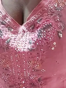 Snapshot of Reeta-rani chatting on 10/03/25, 03:58 Reeta-rani online show from 10/03/25, 03:58