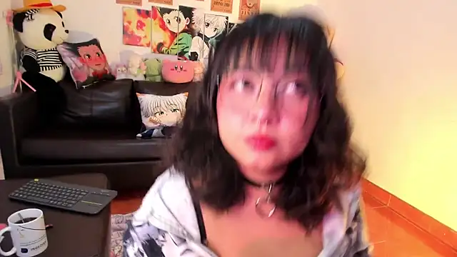 Snapshot of Lolii_Zoe chatting on 11/21/25, 12:10 Lolii Zoe online show from 11/21/25, 12:10