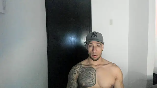 ThiagoLugo online show from 04/11/26, 06:40