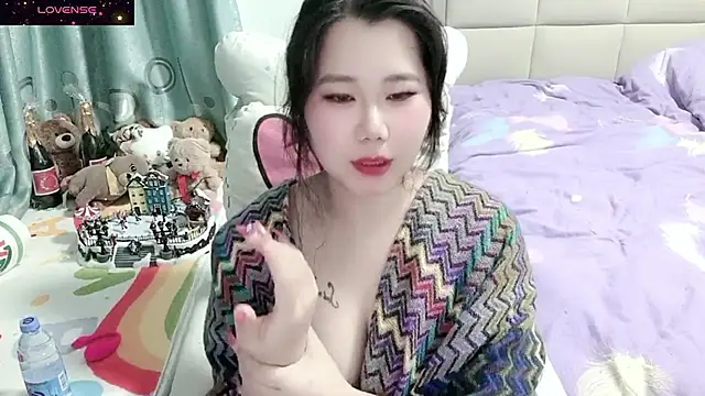 Snapshot of Onlyxixi chatting on 11/13/25, 02:49 Onlyxixi online show from 11/13/25, 02:49