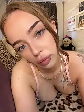 Hannah xBaby online show from 06/22/26, 10:56