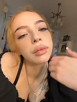 Hannah xBaby online show from 06/28/26, 07:47