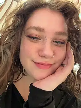 lucy-joy online show from 03/17/26, 07:23