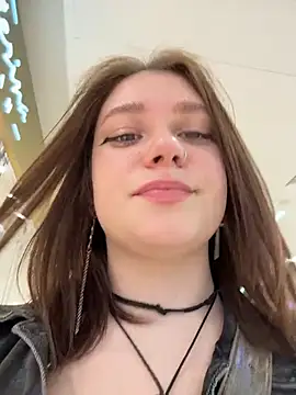 lucy-joy online show from 04/03/26, 09:18