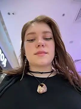 lucy-joy online show from 04/21/26, 09:26