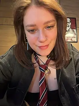Snapshot of lucy-joy chatting on 05/09/26, 08:19 lucy-joy online show from 05/09/26, 08:19