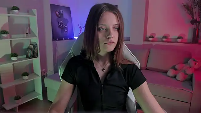 AlicePill online show from 10/23/25, 02:11