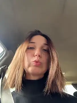 DollyTall online show from 10/11/25, 08:46