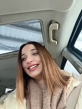 DollyTall online show from 12/23/25, 08:34