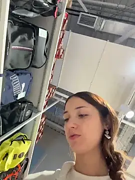 DollyTall online show from 04/11/26, 07:45