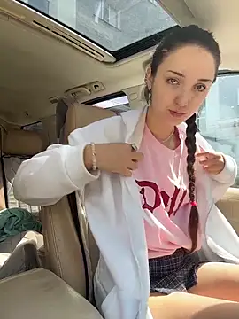 DollyTall online show from 04/21/26, 06:31