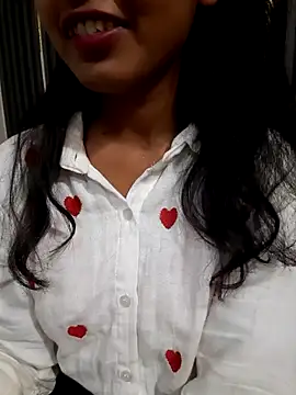 Snapshot of AnkitaDevi chatting on 10/24/25, 06:21 AnkitaDevi online show from 10/24/25, 06:21