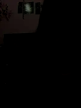 Yourhotsweetgirl online show from 12/18/25, 03:45