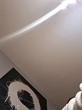 less-is-moore online show from 02/10/26, 07:07