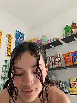 Snapshot of Camilla_Miller01 chatting on 06/06/26, 01:05 Camilla Miller01 online show from 06/06/26, 01:05