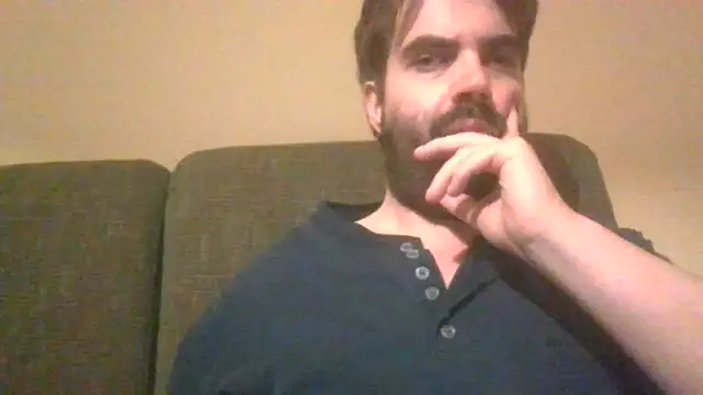 Snapshot of ynroh_87 chatting on 09/14/25, 08:19 ynroh 87 online show from 09/14/25, 08:19