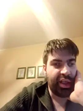 Snapshot of ynroh_87 chatting on 02/27/26, 04:40 ynroh 87 online show from 02/27/26, 04:40