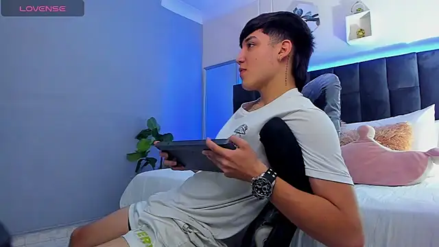 Ares di martin online show from 09/17/25, 02:52