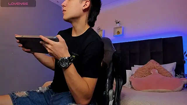 Ares di martin online show from 12/19/25, 02:02