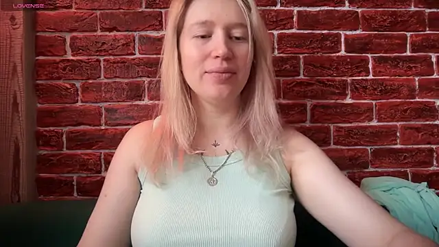 CitrusBlissss online show from 11/11/25, 02:22