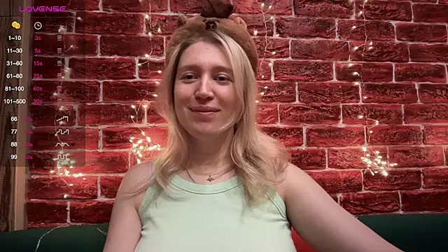 CitrusBlissss online show from 12/22/25, 02:19