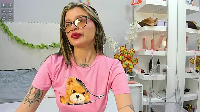 KoraSweett online show from 10/08/25, 07:44