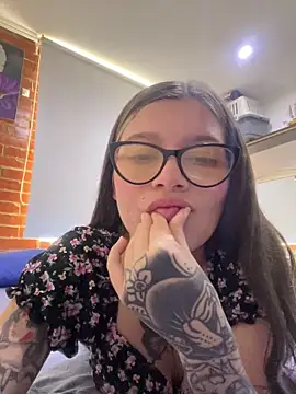 KoraSweett online show from 02/06/26, 07:28