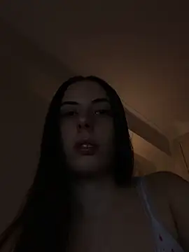 Snapshot of very_licious chatting on 11/21/25, 08:29 very licious online show from 11/21/25, 08:29