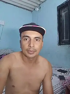 miroqui143 online show from 10/13/25, 11:49