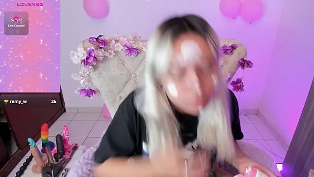 Nataliahenao69 online show from 10/20/25, 01:22