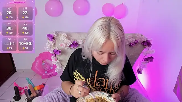 Nataliahenao69 online show from 11/20/25, 03:12