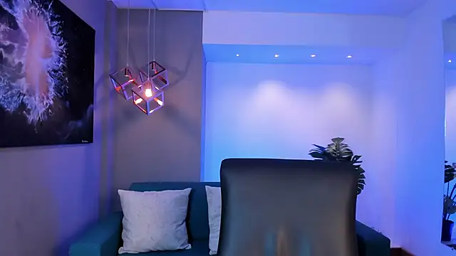 AidaJones online show from 11/17/25, 11:49