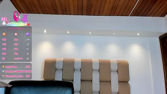 AidaJones online show from 12/15/25, 11:42