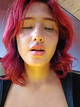 Snapshot of sorpresa_x chatting on 11/12/25, 07:03 sorpresa x online show from 11/12/25, 07:03